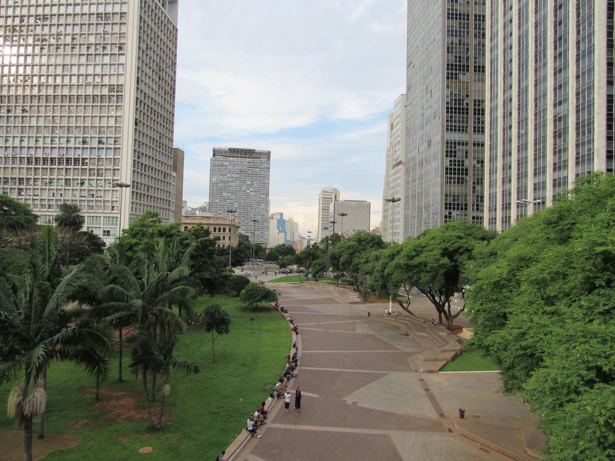 Hotel Moraes a 10 minutos da 25 de Março,Brás,Bom Retiro,a 2 minutos do Mirante Sampa Sky e pista de Skate Anhangabaú São Paulo Extérieur photo