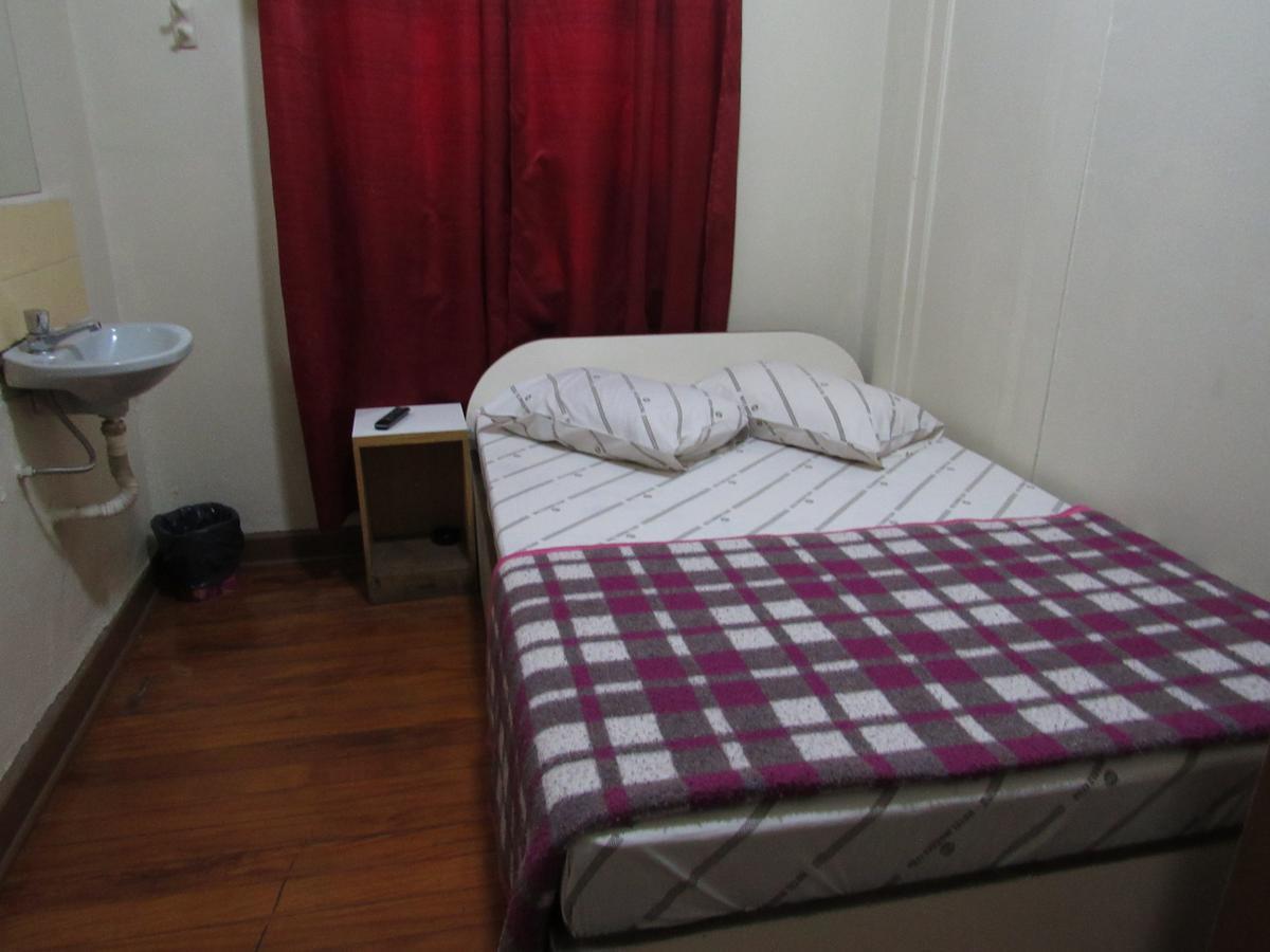 Hotel Moraes a 10 minutos da 25 de Março,Brás,Bom Retiro,a 2 minutos do Mirante Sampa Sky e pista de Skate Anhangabaú São Paulo Extérieur photo
