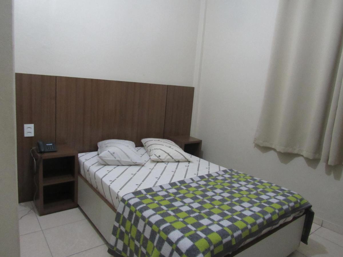 Hotel Moraes a 10 minutos da 25 de Março,Brás,Bom Retiro,a 2 minutos do Mirante Sampa Sky e pista de Skate Anhangabaú São Paulo Extérieur photo